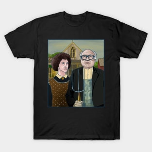 American Gothic with Danny DeVito and Rhea Perlmann T-Shirt